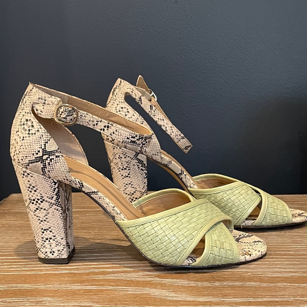 Banana Republic Open Toe Heels